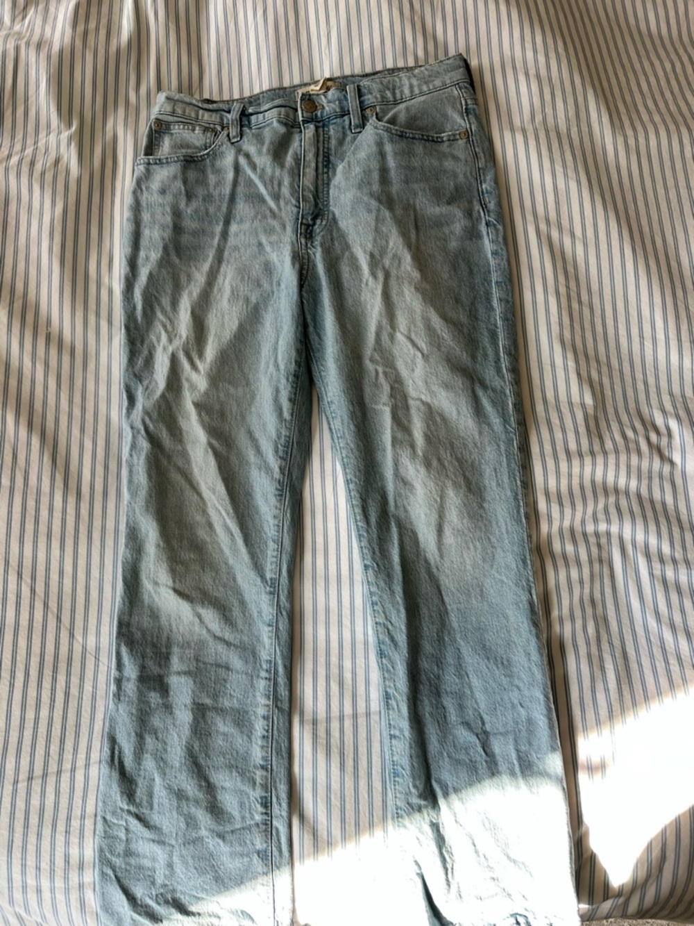 Madewell Slim Demi-Boot Jeans in Light Blue Denim - Picture 2 of 3